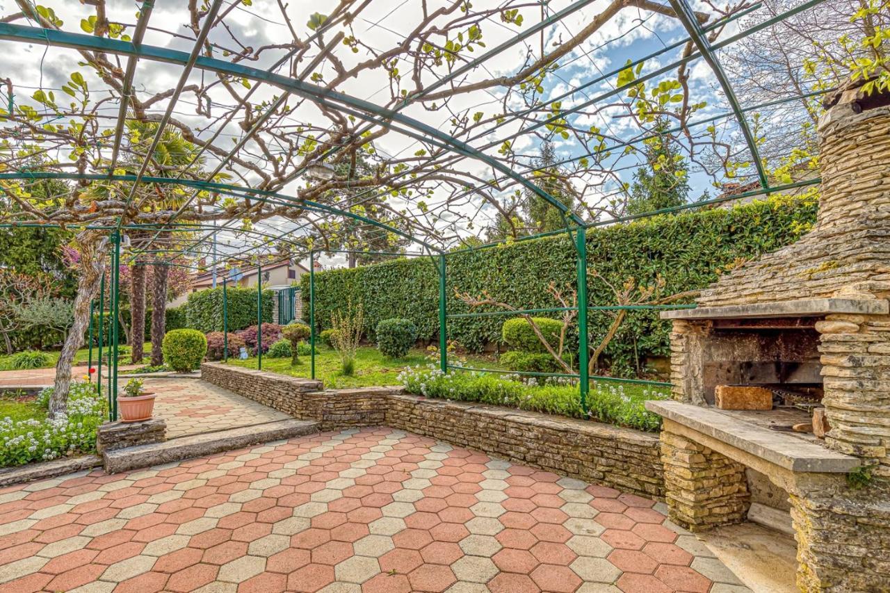Apartment Flores Stari Pazin Kültér fotó